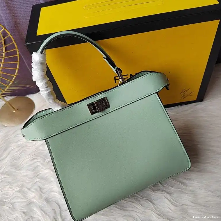 Cheap Petite ISeeU Peekaboo Nappa Fendi Bag In Leather Green 0515